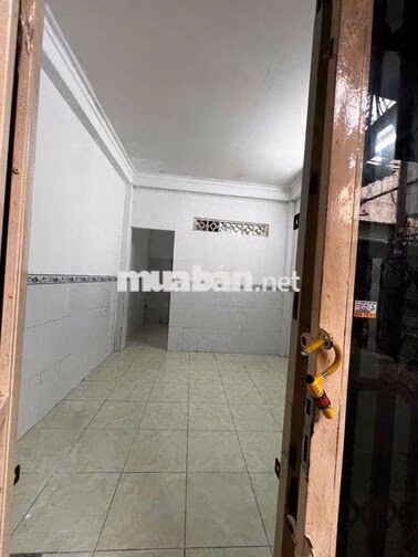 Cho thuê nhà 3x7m, 1 lững, sát Nguyễn Văn Quá, ĐHT, Q12. 4tr