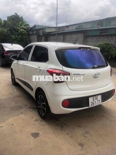 Hyundai i10 sx cuối 2016 chính chủ cà vẹt còn đẹp