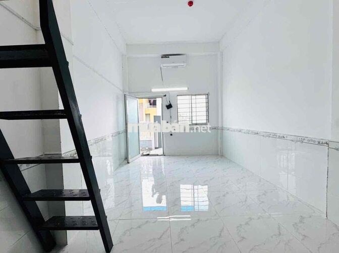 CHO THUÊ PHÒNG RỘNG Ở ĐƯỢC 3,4 NGƯỜI - GÁC CAO - THANG MÁY