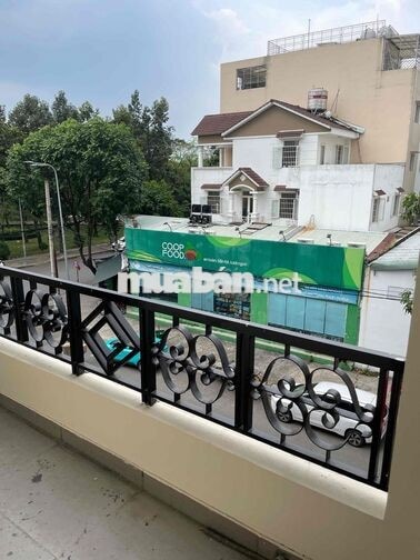 Phòng đẹp ngay đường 42 với 23 khu Binh Phú Q6