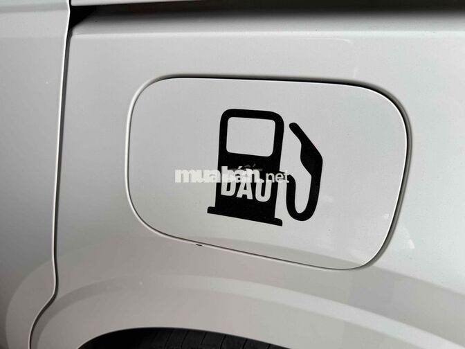Kia Carnival Signature 2022 Dầu 100.000 km Trắng