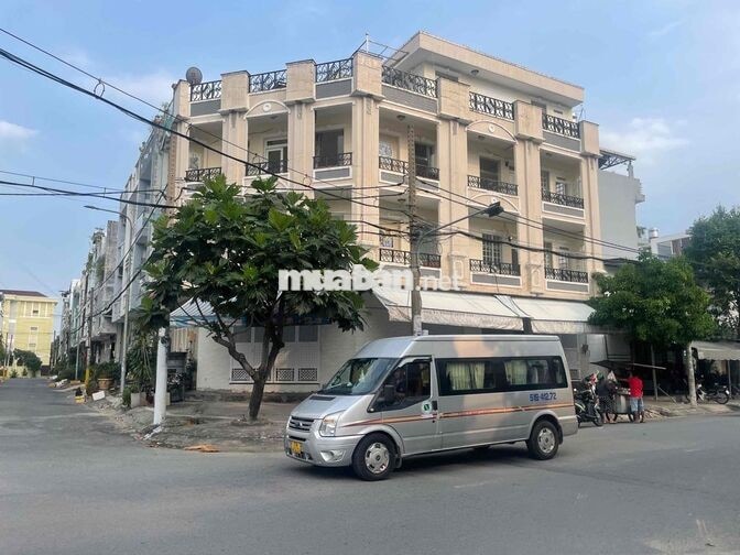 Phòng đẹp ngay đường 42 với 23 khu Binh Phú Q6