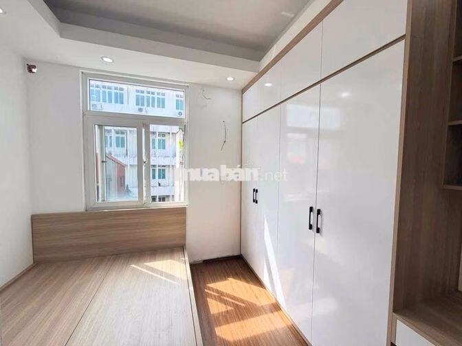 BÁN CĂN HỘ CCMN NGUYỄN TRÃI DT 55M 2PN NGÕ THÔNG Ô TÔ