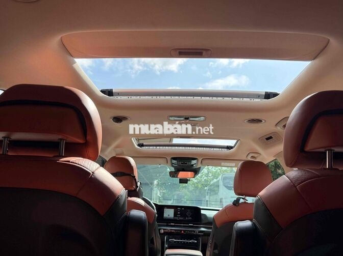 Kia Carnival Signature 2022 Dầu 100.000 km Trắng