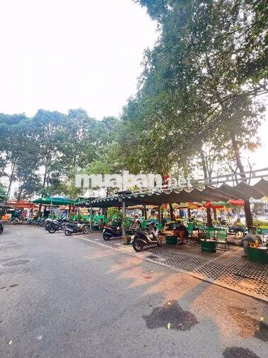 Chuyển sang nhà đất cần bán căn hộ Trệt - Shophouse vị trí VIP
