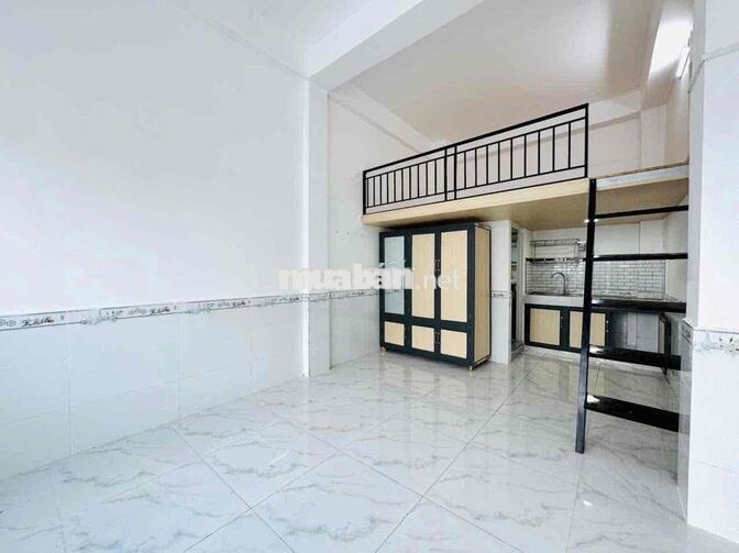 CHO THUÊ PHÒNG RỘNG Ở ĐƯỢC 3,4 NGƯỜI - GÁC CAO - THANG MÁY