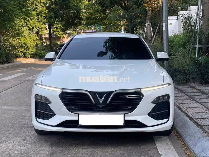VinFast Lux A2.0 Plus 2022 Trắng 32000 km