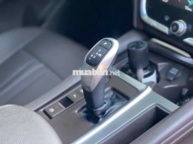 VinFast Lux A2.0 Plus 2022 Trắng 32000 km