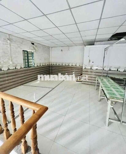 Cho thuê kho xưởng 150m2 - 2PN - 2WC - Xe tải vào tận nơi - Quận 12