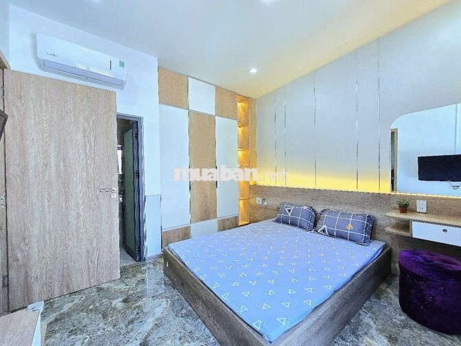 Nhà có Gara ô tô, trung tâm Hải Châu, gần chợ, siêu thị, sông Hàn