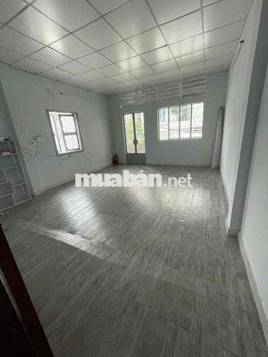 Cho thuê nhà nguyên căn. Đường Lạc Long Quân. Phường 8. Quận Tân Bỉnh