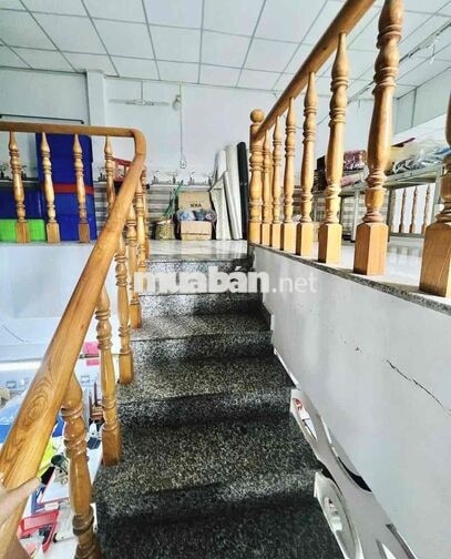 Cho thuê kho xưởng 150m2 - 2PN - 2WC - Xe tải vào tận nơi - Quận 12