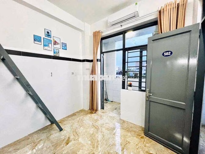 Cho Thuê Phòng Gác Ban Công Thoáng Gần Đại Học Văn Hiến, Luỹ Bán Bích