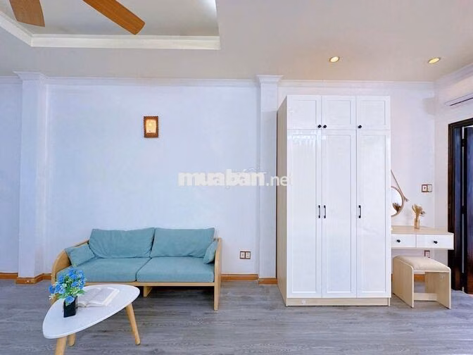 1 CĂN HỘ NẰM NGAY TRUNG TÂM THÀNH PHỐ FULL NỘI THẤT SIÊU ĐẸP