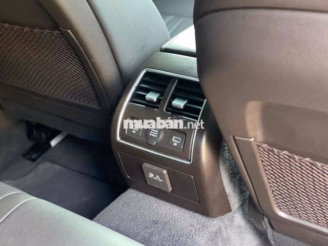VinFast Lux A2.0 Plus 2022 Trắng 32000 km