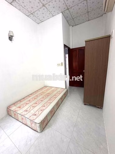Phòng nội thất cơ bản,giờ tự do.