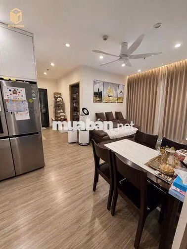 Cho thuê 2 ngủ 55m - 9tr5  - vinhomes smart city Tây Mỗ