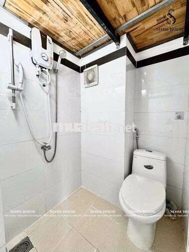 Cho Thuê Phòng Gác Ban Công Thoáng Gần Đại Học Văn Hiến, Luỹ Bán Bích