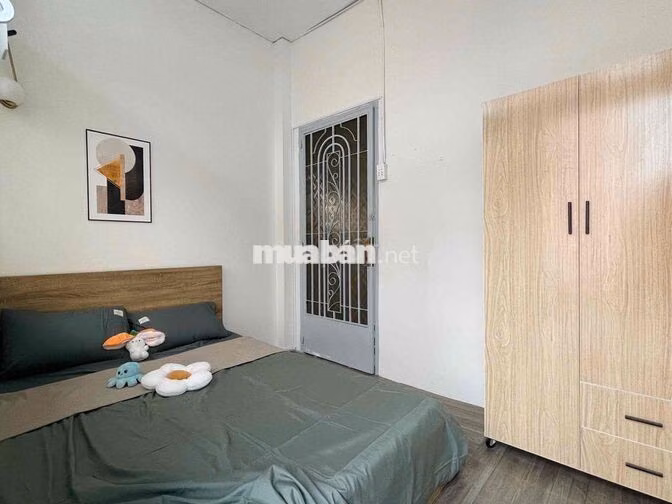 Cho thuê căn hộ 2PN ban công_Full nội thất gần ngã tư Hàng Xanh BTH