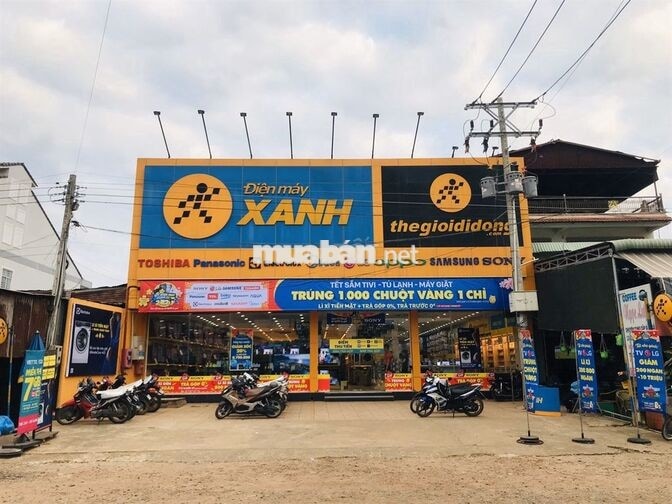 NHÂN VIÊN BÁN HÀNG ĐIỆN THOẠI XIAOMI TẠI TGDD/DMX