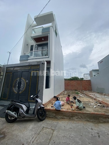 Đất sổ hồng riêng 4x18m - hẻm xe hơi Trung Mỹ Tây - Quận 12 - 3 tỷ 950