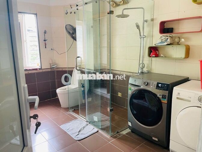 O TÔ VÀO NHÀ. KINH DOANH VĂN PHÒNG HOẶC ONLINE TỐT..