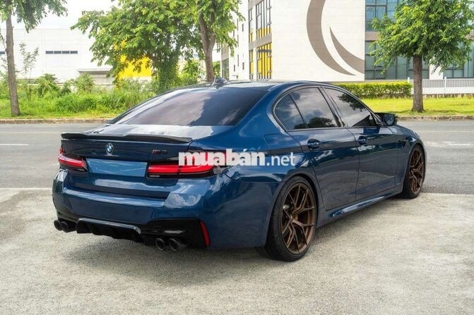 BMW 520i Luxury up Full M5 2022 lướt nhẹ cực đẹp