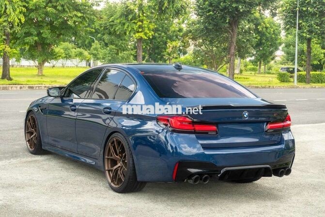 BMW 520i Luxury up Full M5 2022 lướt nhẹ cực đẹp