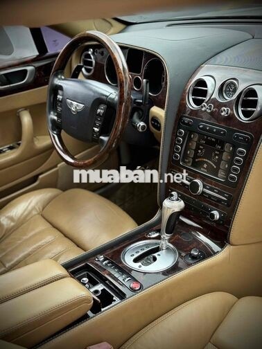 Bentley Continental Flying Spur Trắng Tự động