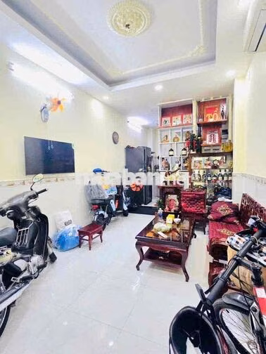 BÁN NHÀ HẼM 10M CMT8 QUẬN 3 DT 3.5 x 9 30m2 6 TẦNG GIÁ 10 TỶ TL