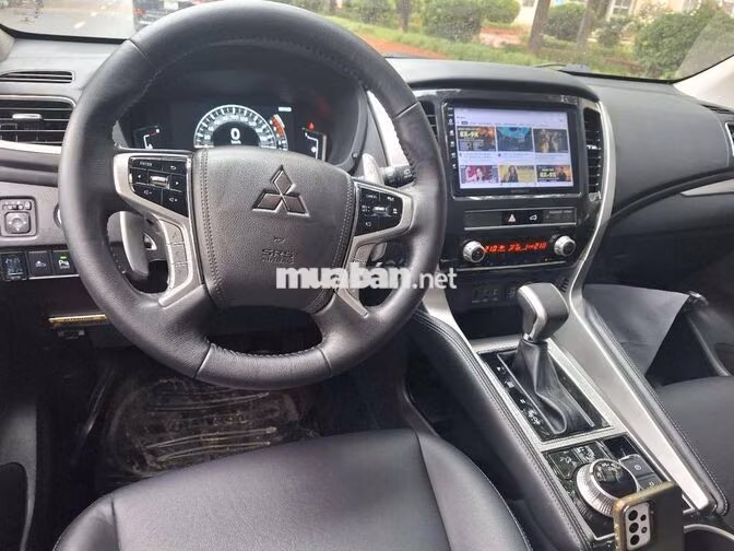 Mitsubishi Pajero Sport 2022 Trắng Nhập khẩu