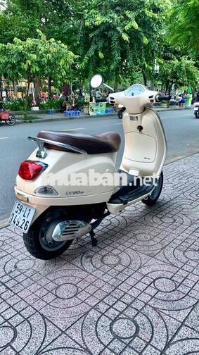 Piaggio Vespa LX150ie phun xăng điện tử zin az