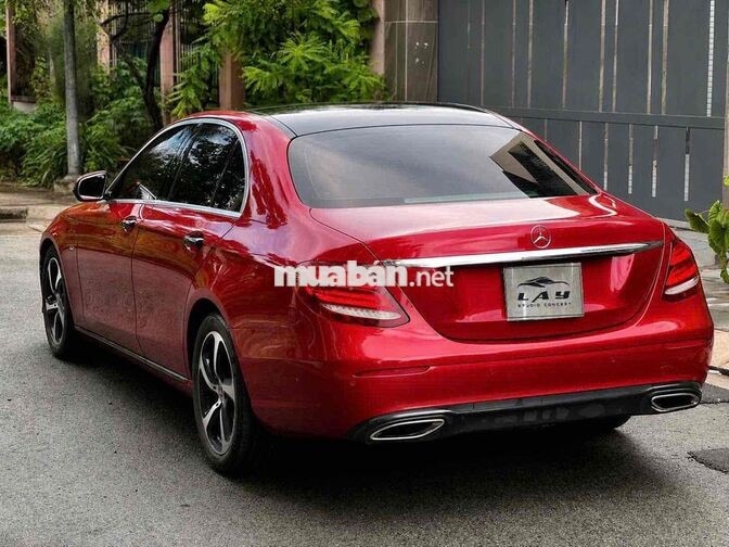Mercedes-Benz E200 Sport 2020 Đỏ