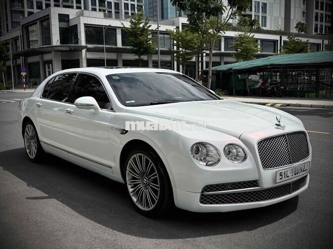 Bentley Continental Flying Spur Trắng Tự động