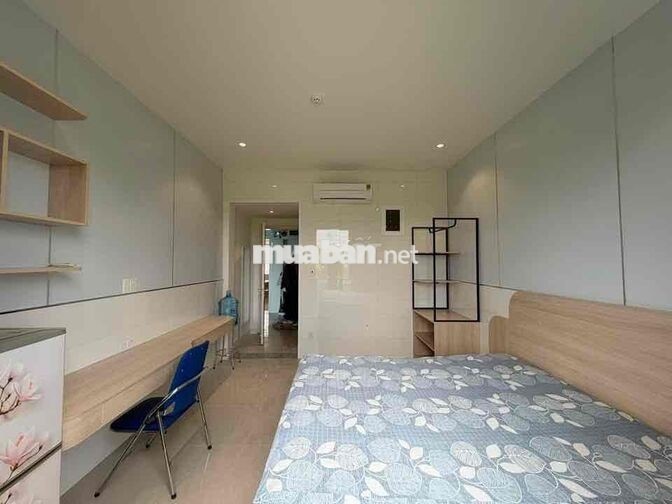 STUDIO BAN CÔNG CỬA SỔ ĐỐI DIỆN ĐH RMIT - CÁCH TDTU 5P ĐI XE