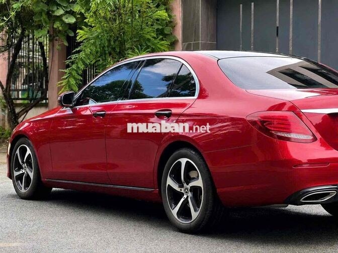 Mercedes-Benz E200 Sport 2020 Đỏ
