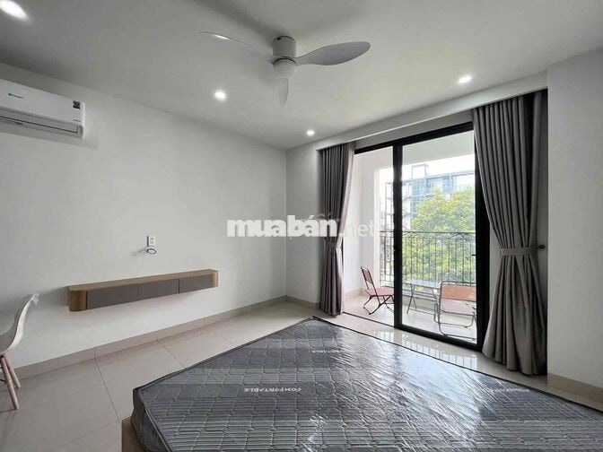 Studio Ban Công Mới Sát Bên Học Viện Cán Bộ