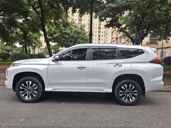 Mitsubishi Pajero Sport 2022 Trắng Nhập khẩu