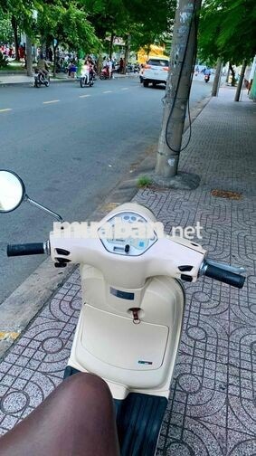 Piaggio Vespa LX150ie phun xăng điện tử zin az