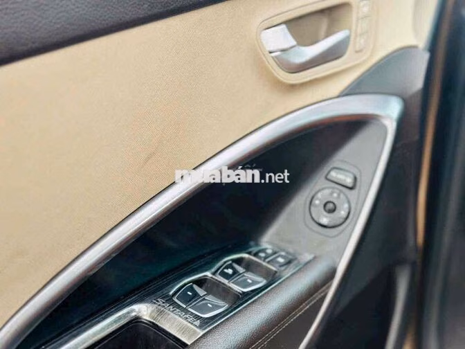 Hyundai Santafe 2017 Dầu Nâu