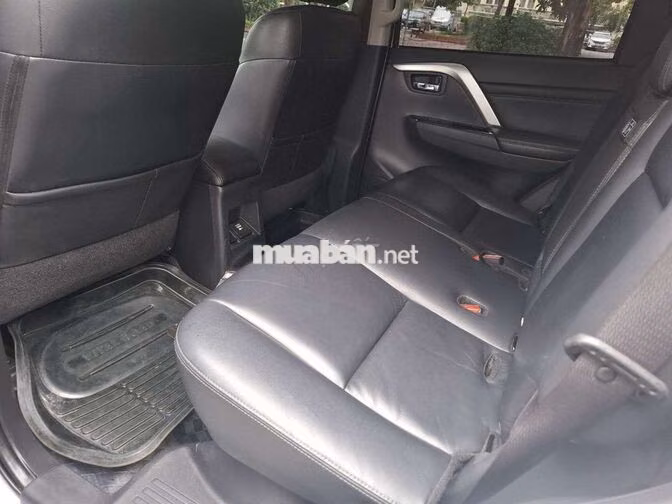 Mitsubishi Pajero Sport 2022 Trắng Nhập khẩu