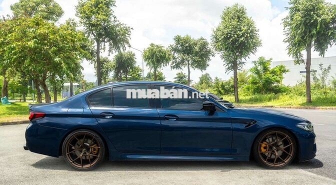 BMW 520i Luxury up Full M5 2022 lướt nhẹ cực đẹp
