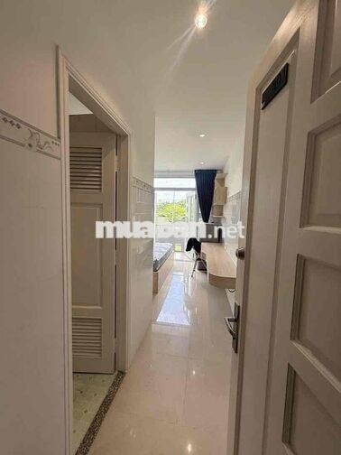 STUDIO BAN CÔNG CỬA SỔ ĐỐI DIỆN ĐH RMIT - CÁCH TDTU 5P ĐI XE