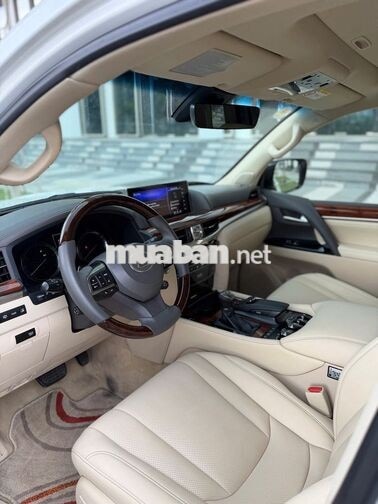 Lexus LX570 SuperSport 2017 Trắng Tự động