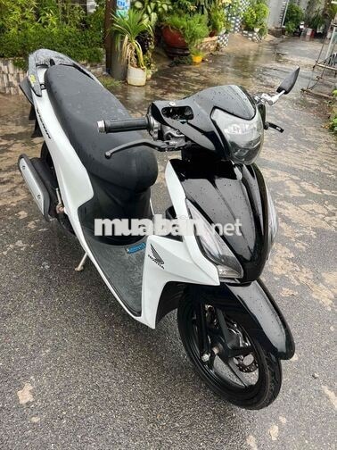 Honda Vision Trắng đen