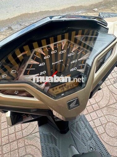 Honda Vario 125 2018 Vàng TPT