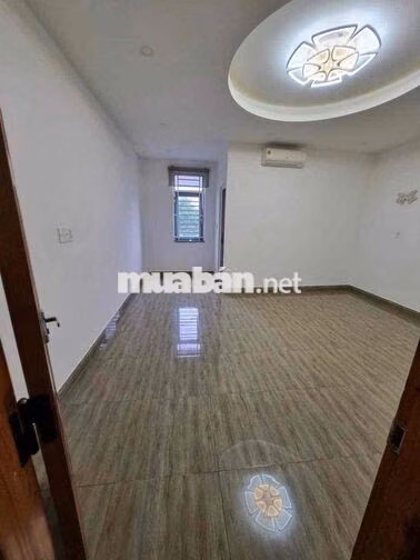 Cho thuê nhà 4Phòng Ngủ Phúc Đạt Ở & Mở Văn Phòng Đối Diện Chung Cư