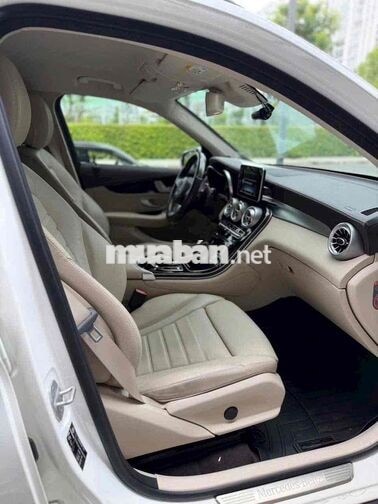 Mercedes-Benz GLC250 2016 Trắng Ken 8Vạn
