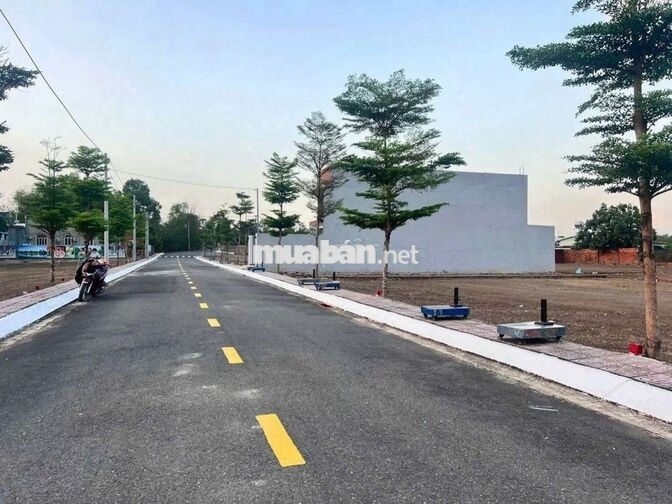 Giá sốc, 100m2 đường nhựa 6m, đối diện tổng kho và đại đô thị 351ha