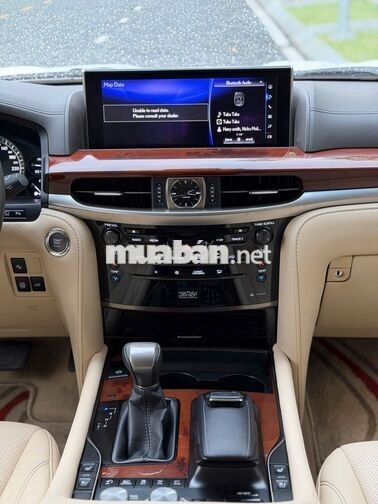 Lexus LX570 SuperSport 2017 Trắng Tự động
